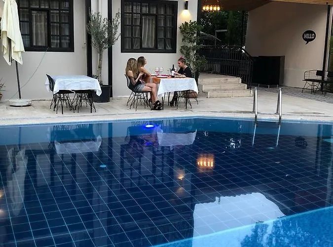 Ξενοδοχείο Derin Luxury 2*