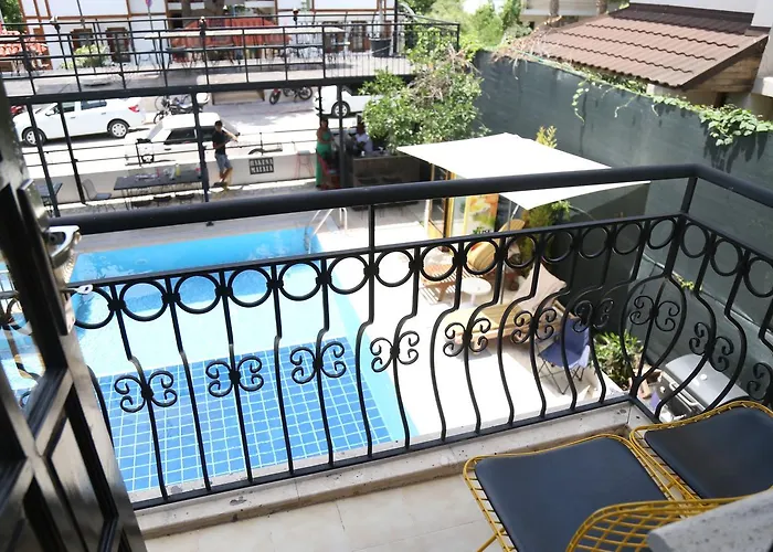 Derin Luxury Κεμέρ