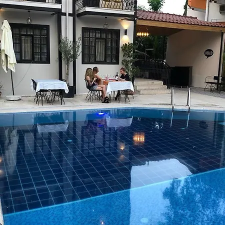 Hotel Derin Luxury 2*