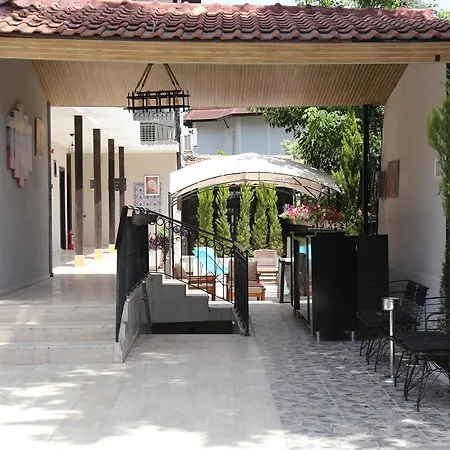 מלון Derin Luxury 2*