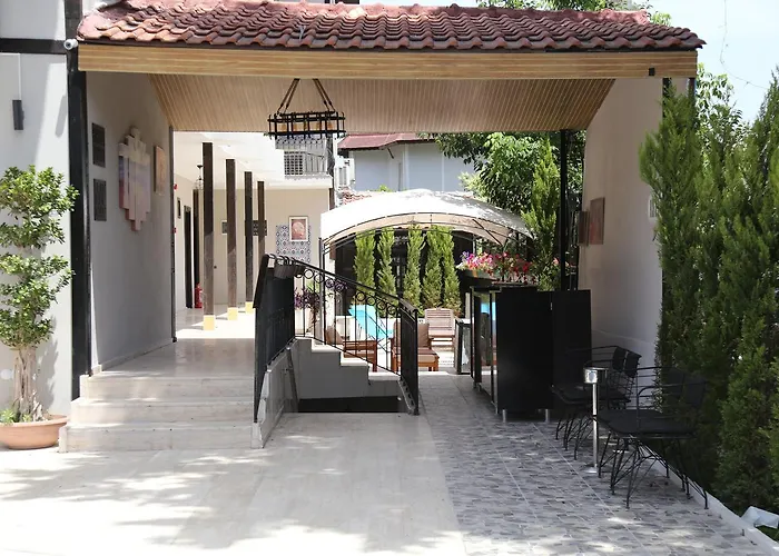 מלון Derin Luxury 2*