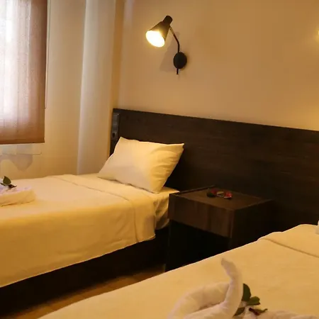 Hotel Derin Luxury 2*